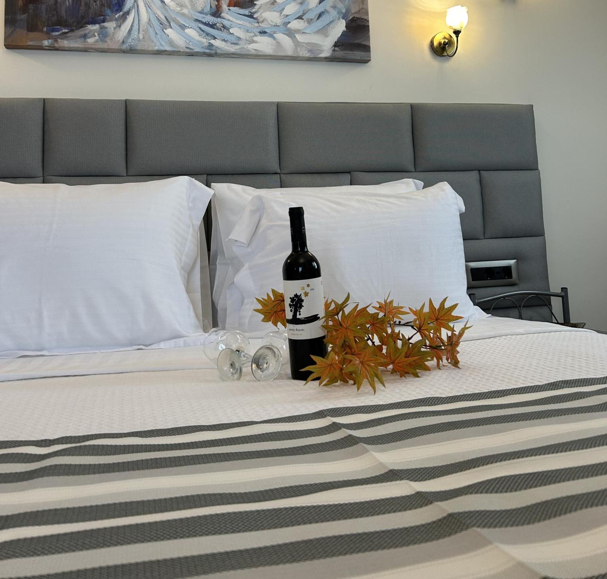 Golden Moments Luxury Stone Villas A Mesaria Esterno foto