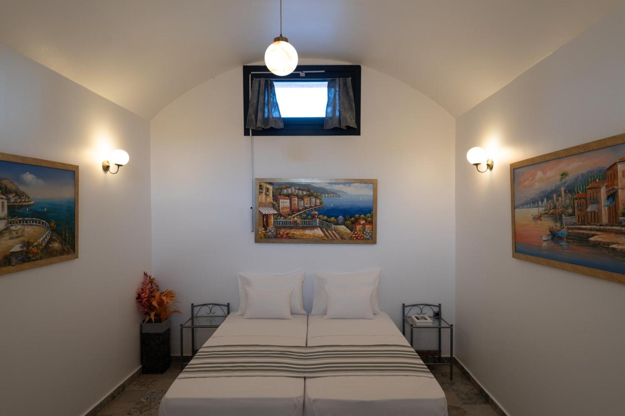 Golden Moments Luxury Stone Villas A Mesaria Camera foto
